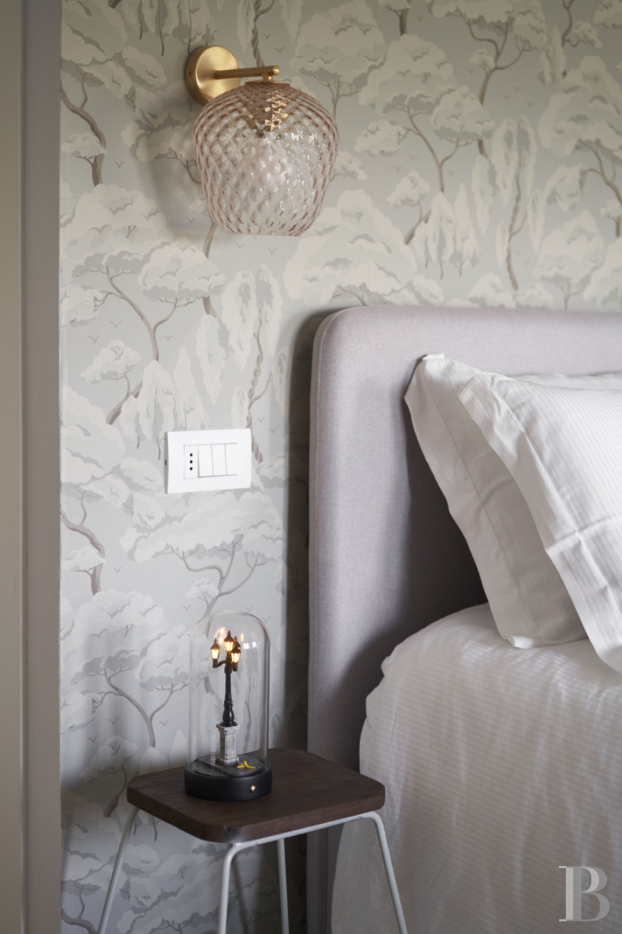 En Toscane, au nord de Vinci et non loin de Florence, une ancienne ferme du 19e siècle au milieu des oliviers - photo  n°22